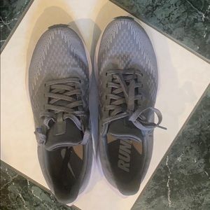 Nike Zoom running sneakers